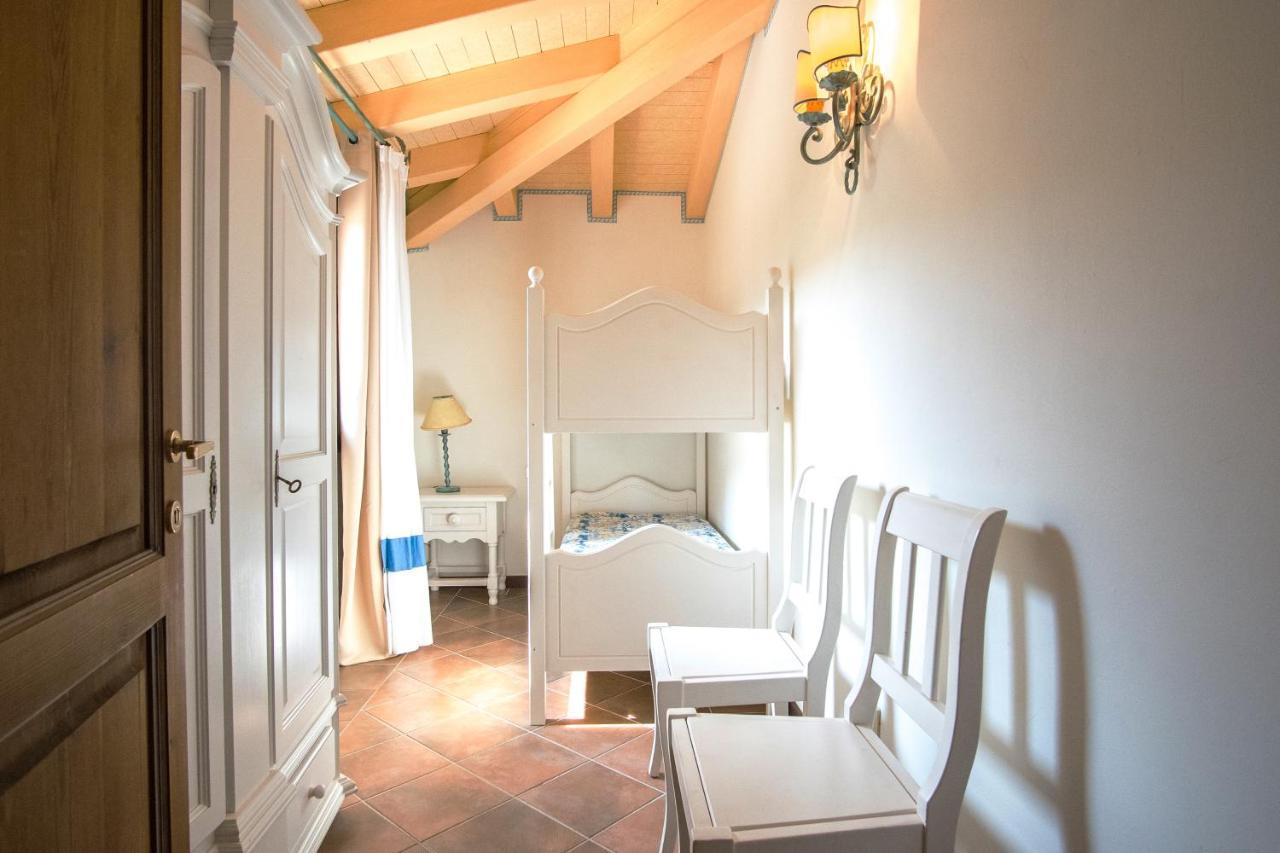 Il Giardino Degli Oleandri Aparthotel Liscia di Vacca Exterior foto