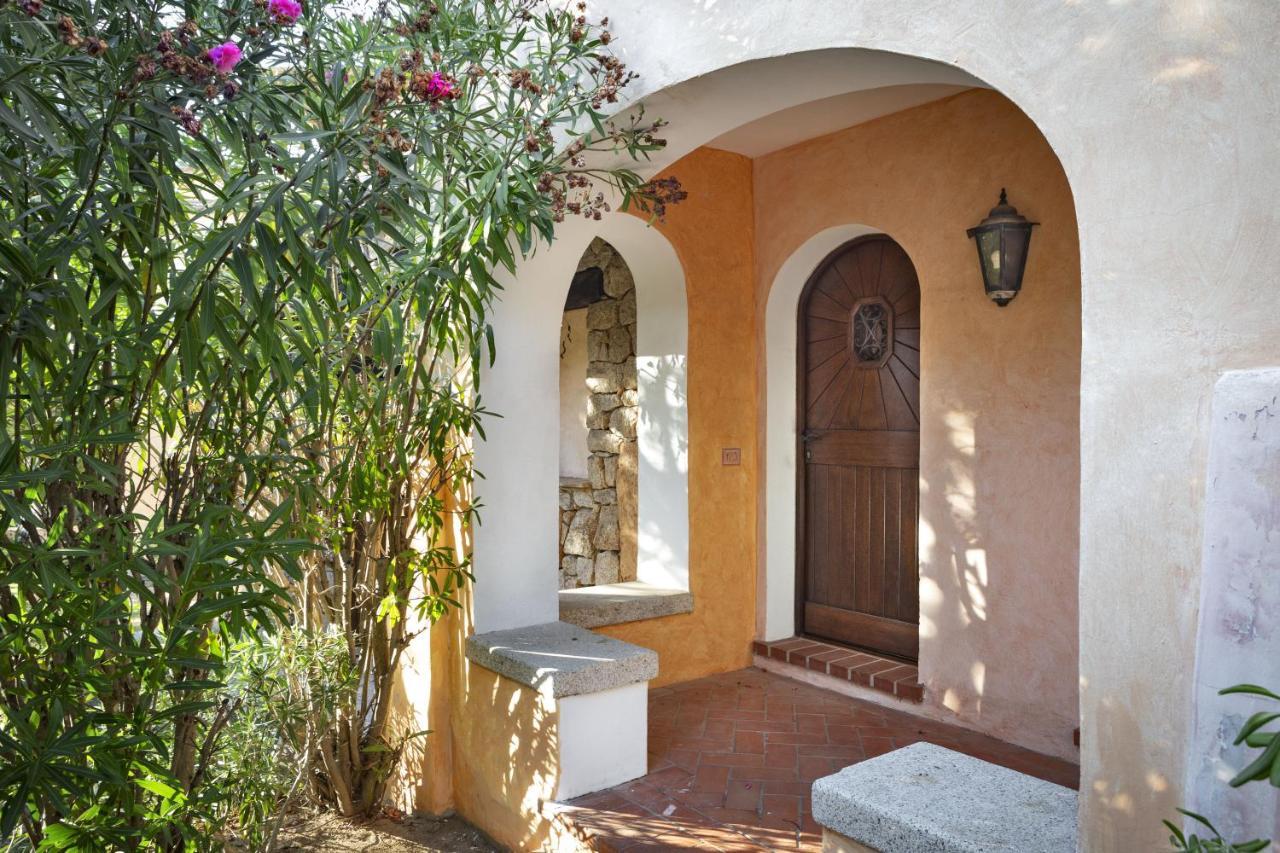 Il Giardino Degli Oleandri Aparthotel Liscia di Vacca Exterior foto